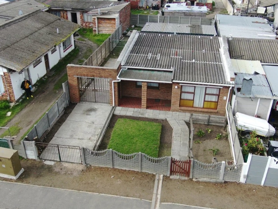 3 Bedroom Property for Sale in Leonsdale Western Cape